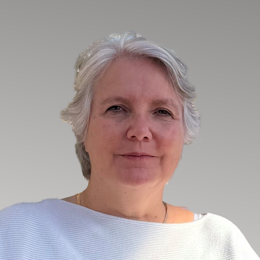 Portrait de Laurence Mohadjeri, Responsable Technique de NovaPharm SA